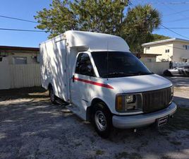 GMC SAVANA 3500 2002 GMC BOX TRUCK 1 OWNER 59,000