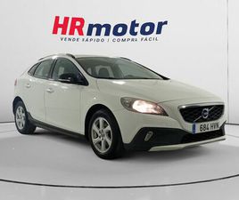 VOLVO V40 D2 MOMENTUM