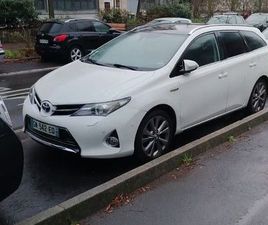 TOYOTA AURIS TOURING