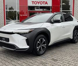 TOYOTA BZ4X TOYOTA BZ4X DYNAMIC 71 KWH BI-TONE NIEUW & DIRECT LEVERBAAR!!! PANO-DAK PARK-SENSOREN BLIND-SPOT 360° CAMERA WARMTEPOMP