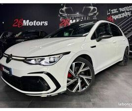 VOLKSWAGEN GOLF 8 1.5 TSI 150CH DSG7 R-LINE 1ST•TOIT OUVRANT•FEUX FULL LED•CALANDRE FINITION LED•CAMÉRA• RADARS AV/AR•JANTES 18P•ÉTRIERS ROUGE•GPS•CARPLAY•CHARG