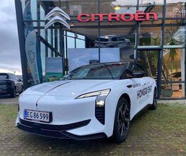 HONGQI EH7 111 EXCLUSIVE 4D