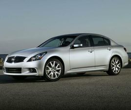 USED 2015 INFINITI Q40 BASE