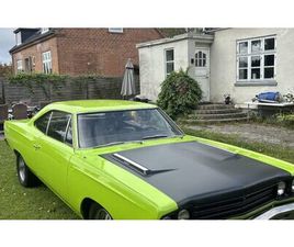 PLYMOUTH ROAD RUNNER PLYMOUTH SPECIAL DE LUXE ROADRUNNER
