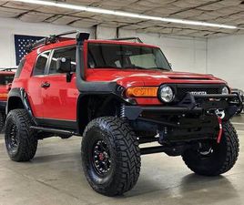 TOYOTA FJ CRUISER 2012 TOYOTA FJ CRUISER TRAIL TEAM EDITION SOLID AXLE SWAP LOW MILES!