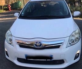 TOYOTA AURIS EXÉCUTIVE CONNECT