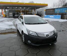 TOYOTA AVENSIS KOMBI LIFE 1.HAND