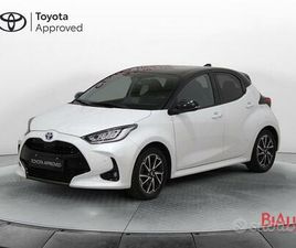 TOYOTA YARIS TOYOTA YARIS 1.5 HYBRID 5 PORTE STYLE