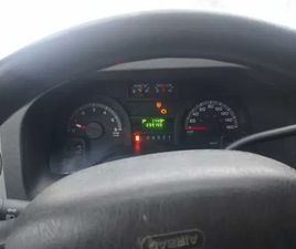 ECONLINE 12 PASSENGER VAN