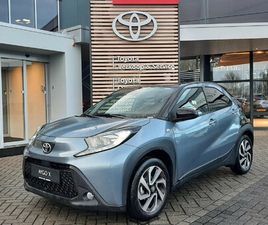 TOYOTA AYGO X TOYOTA AYGO X 1.0 VVT-I MT PLAY STOELVERW LM-VELGEN AD-CRUISE APPLE/ANDROID BI-TONE CAMERA BLUETOOTH