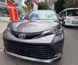 TOYOTA SIENNA 3.5 XLE AT
