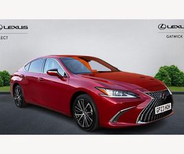 (23) - 2.5 300H PREMIUM EDITION SALOON 4DR PETROL HYBRID E-CVT EURO 6 (START/STOP) (218 P