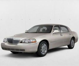 USED 2011 LINCOLN TOWN CAR SIGNATURE