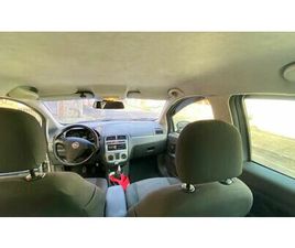 FIAT PUNTO ATTRACTIVE 1.4 FIRE FLEX 8V 5P 2011