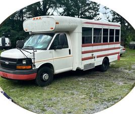 CHEVROLET EXPRESS CUTAWAY 2004 CHEVROLET EXPRESS G3500 3500 2DR COMMERCIAL/CUTAWAY/ 139 177 IN. WB