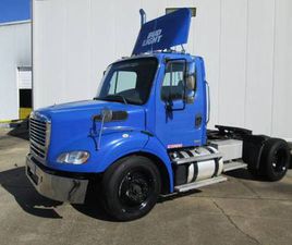 FREIGHTLINER BUSINESS CLASS M2 2011 FREIGHTLINER M2