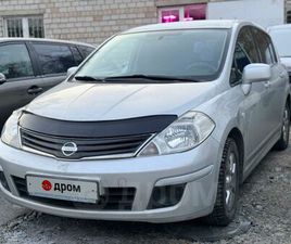 NISSAN TIIDA