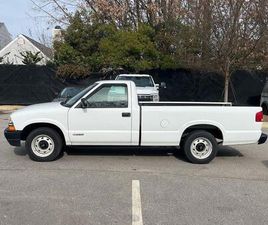 USED 2002 CHEVROLET S-10 BASE