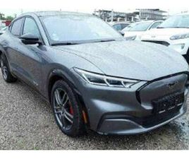 PREMIUM AWD PANO. AHK LEDER ACC R.CAM LED