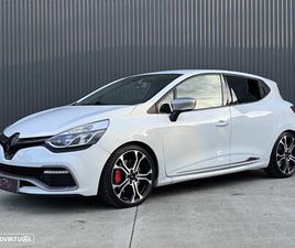 RENAULT CLIO TCE 220 EDC R.S. TROPHY