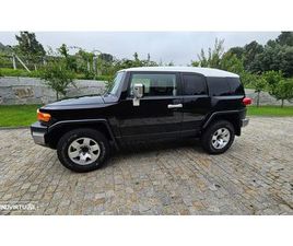 TOYOTA FJ CRUISER
