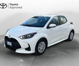 TOYOTA YARIS 1.5 HYBRID 5 PORTE PREMIERE DEL 2024 USATA A RAGUSA