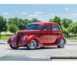 FORD CUSTOM SLANTBACK