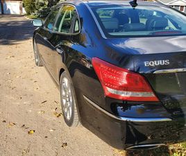 2012 EQUUS SIGNATURE - V8 RWD - LOADED