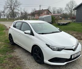 TOYOTA AURIS 1,33, 2016 GOD.