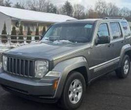 2012 JEEP LIBERTY SPORT SUV 4D