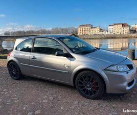 RENAULT MÉGANE 2 RS R26 F1 TEAM