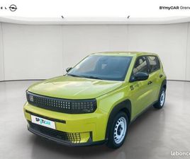 FIAT PANDA GRANDE E 83CH RED