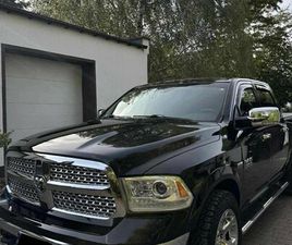 RAM TRUCKS RAM 1500 DODGE RAM 1500 V8 5.7 HEMI 390CH 4X4 LARAMIE