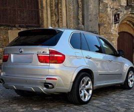 BMW X5 4.8 V8 7 PLACES
