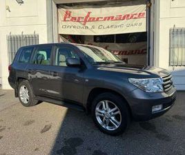 200 V8 D-4D EXECUTIVE 7 POSTI+GANCIO TRAINO