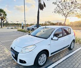 RENAULT SANDERO RENAULT SANDERO PRIVILÈGE HI-FLEX 1.6 16V 5P AUT 2013