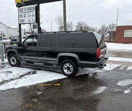 *1999 GMC SUBURBAN 1500 4X4