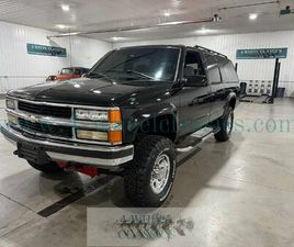 1999 CHEVROLET SUBURBAN