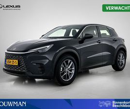 LEXUS LBX BUSINESS LINE 2WD | LIMITED UITGEVOERD |