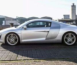 R8 COUPE 4.2 V8 QUATTRO R-TRONIC