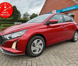 ② HYUNDAI I20 COMFORT 1.2I - AIRCO / GPS / PDC / CAMERA / ... — HYUNDAI — 2EMEMAIN