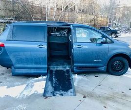 2017 TOYOTA SIENNA BRAUNABILITY WHEELCHAIR ACCESSIBLE VAN