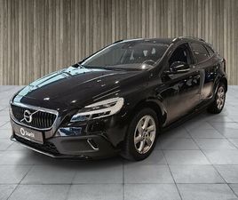 VOLVO V40 CROSS COUNTRY T3 -T3 - 153HK - MOMENTUM - BENSIN - MANUELL -