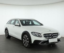 MERCEDES-BENZ KLASA E W213 , 1. WLAŚCICIEL, SERWIS ASO, 194 KM, AUTOMAT, SKÓRA, NAVI,