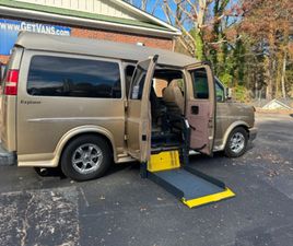 2011 CHEVROLET EXPRESS HANDICAP, WHEELCHAIR, ACCESSIBLE SIDE ENTRY