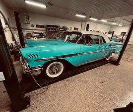 1958 CHEVROLET IMPALA