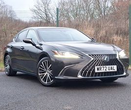 2022 - 300H 2.5 4DR CVT