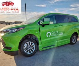 TOYOTA SIENNA LE 2.5 HYBRYDA 245KM