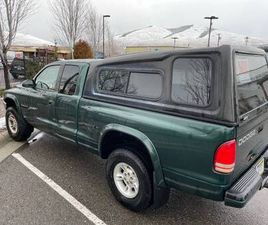 DODGE DAKOTA DODGE DAKOTA SPORT 4 X 4 WITH TOPPER