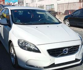 VOLVO - V40